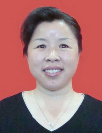 担任原郊区板桥乡协税员,计生专干,鸡笼乡财政所会计,鸡笼乡纪委书记